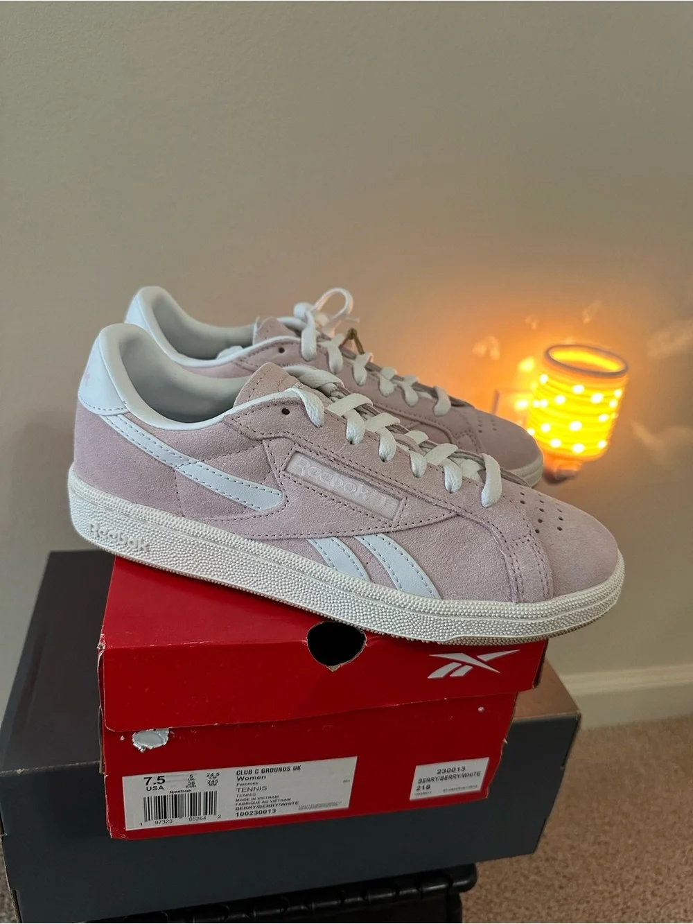 Reebok Club C Grounds UK, Women's Suede Sneakers - Berry/Berry/White, Size 7.5